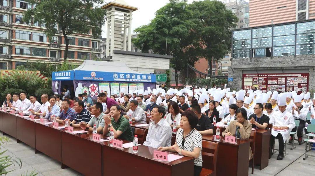 AI智能烹饪：打造个性化美食宴，解锁全新烹饪体验