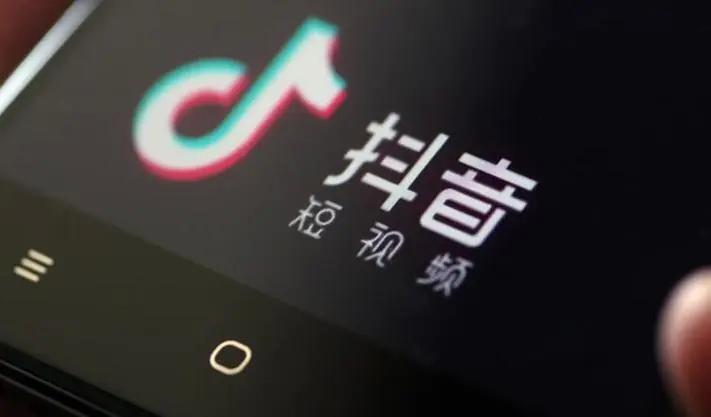 探索AI创作歌曲的魅力：普通人如何在抖音上利用AI技术制作音乐