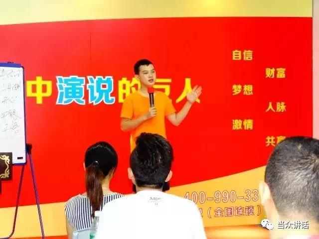 主持稿文案：晚会主持词模板与文案费用一览