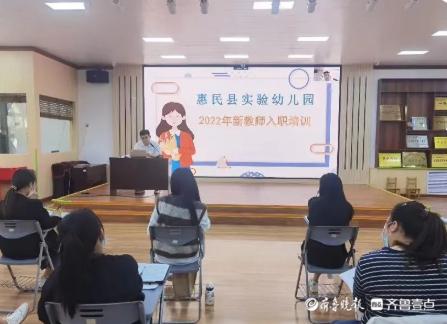 AI幽默文案创作全攻略：从技巧到实践，打造爆笑内容新篇章