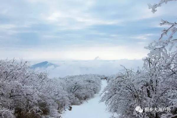 探索无界AI绘制诗意雪景新技法